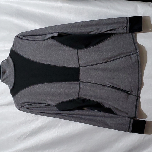 SZ. L/G WOMEN'S CHAMPIONS LONGSLEEVE ATHLETIC RUNNING TOP - Picture 2 of 9